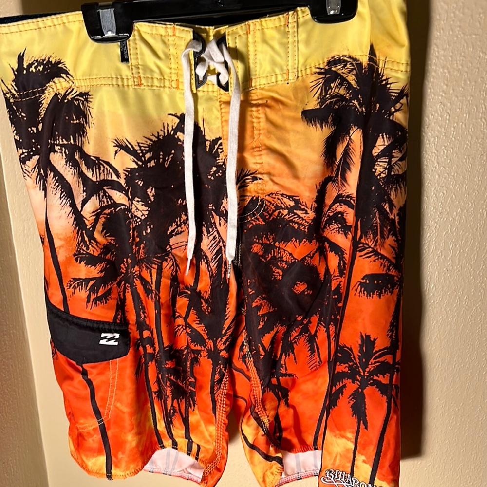 Billabong Mens Recycler Hydro Stretch Palm Tree Boardshorts Color Yellow/Orange